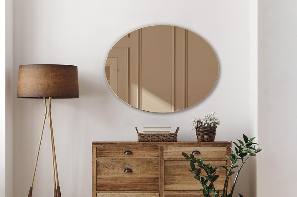 En måttanpassad spegel är en bra lösning för dig som vill få en spegel perfekt anpassad efter just dina behov. Våra måttanpassade speglar som finns i olika storlekar ger en unik karaktär till alla rum. Välj vilken storlek du vill ha!