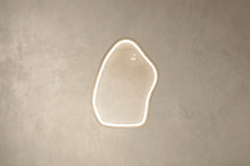 Speglar i en dekorativ ram