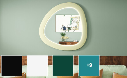 LED-spegel med oregelbunden form och lackad MDF-ram L308