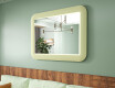 Rundad LED-spegel i en glansig MDF-ram L305
